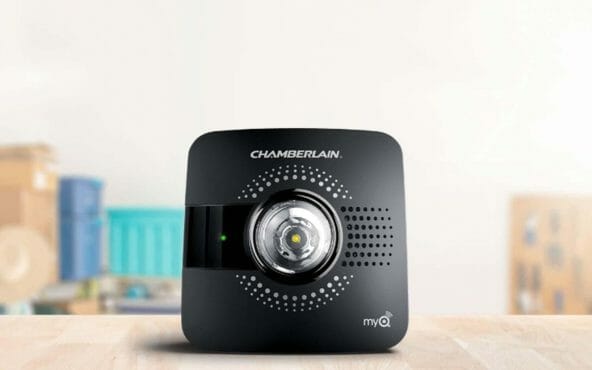 Tell MyQ To Close The Garage Door (Options and Guide)